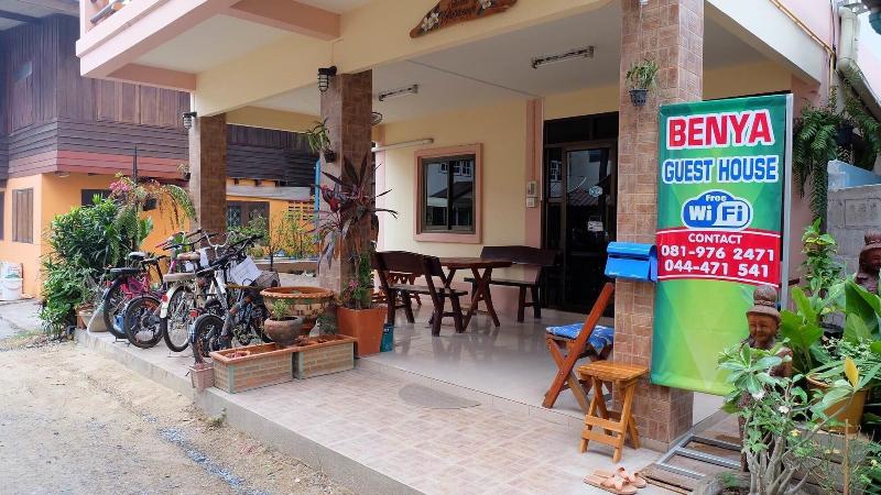 Benya Guest House Phimai image