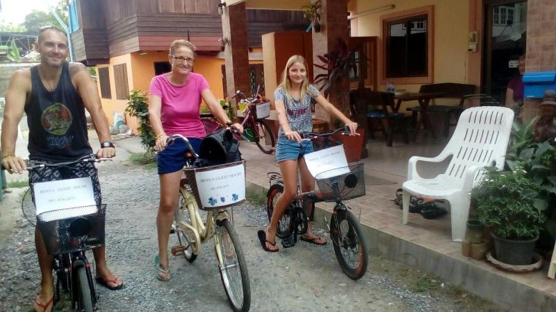 Benya Guest House Phimai image