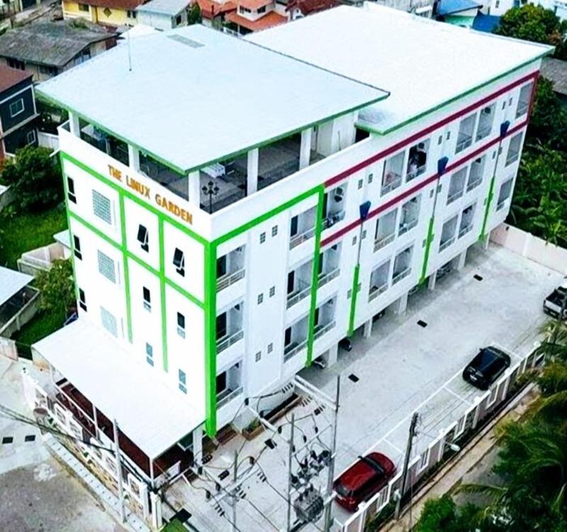 The Linux Garden Hotel image