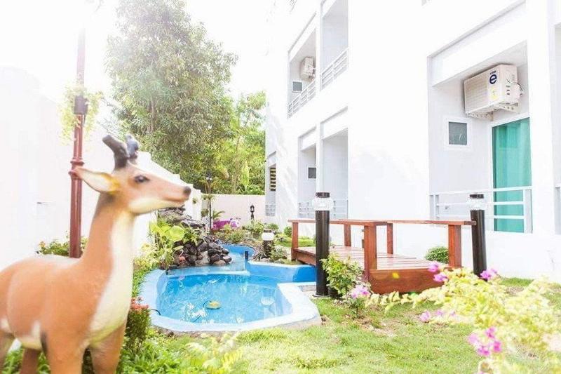 The Linux Garden Hotel image