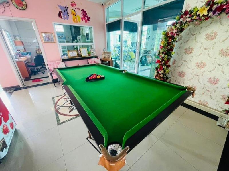 The Linux Garden Hotel image