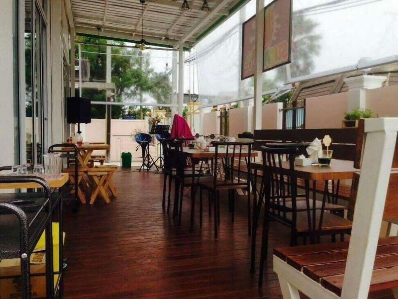 The Linux Garden Hotel image