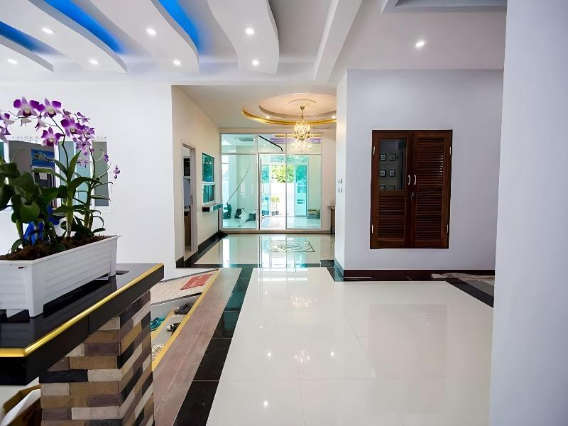 The Linux Garden Hotel image