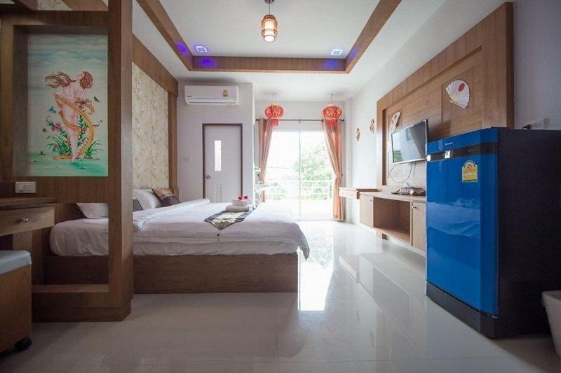 The Linux Garden Hotel image
