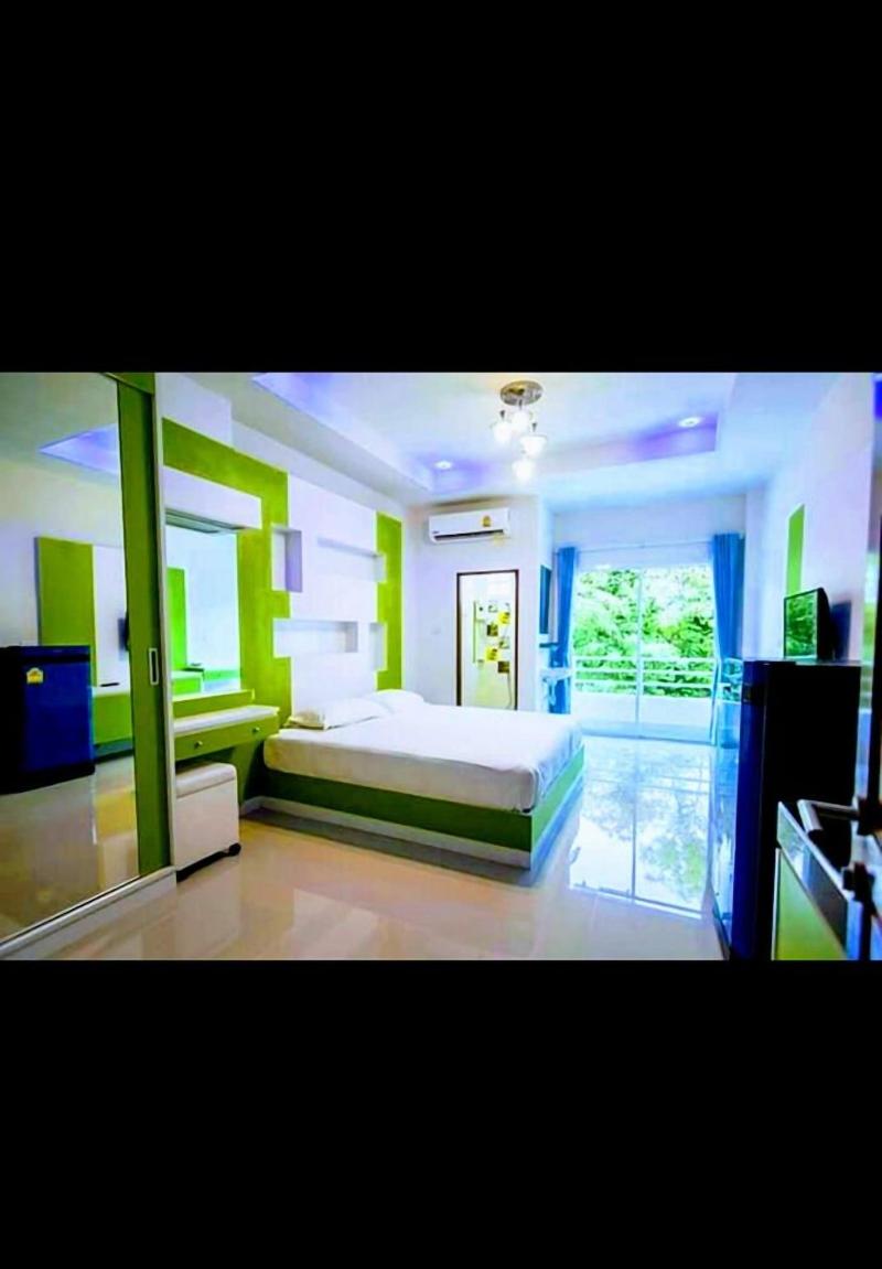 The Linux Garden Hotel image