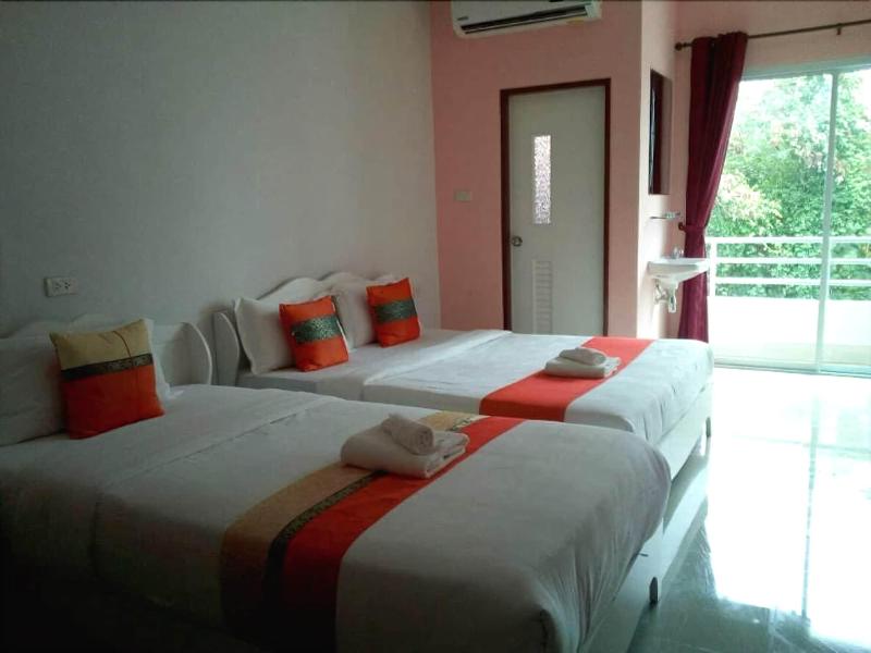 The Linux Garden Hotel image