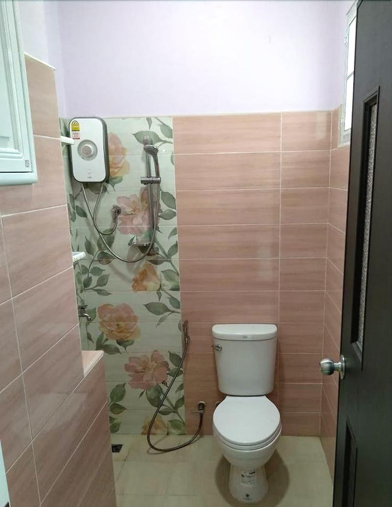 The Linux Garden Hotel image