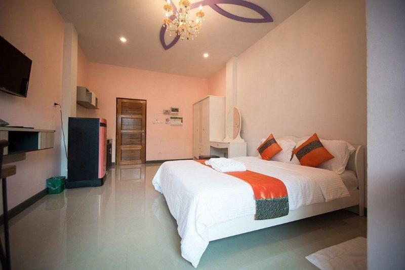 The Linux Garden Hotel image
