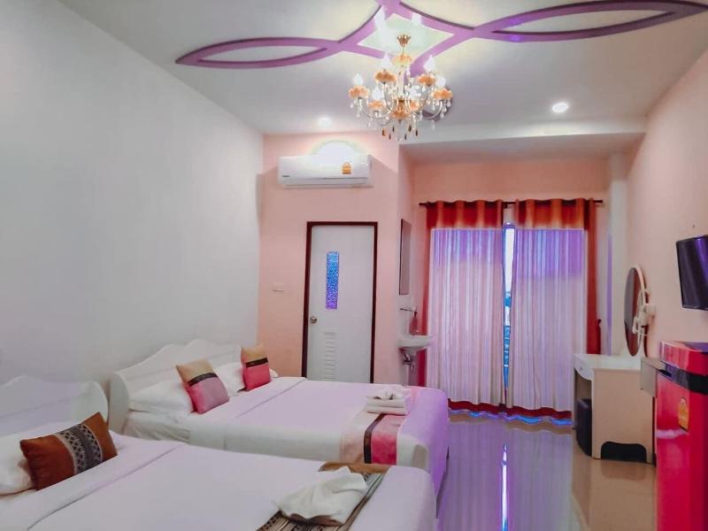 The Linux Garden Hotel image