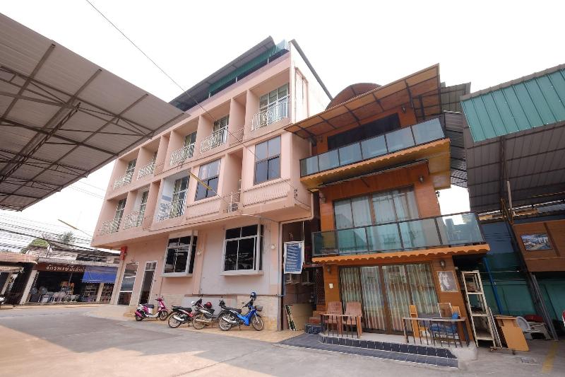 Mitaree Hotel 1 image