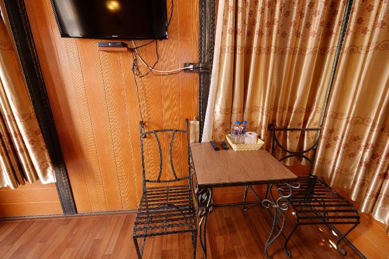 Mitaree Hotel 1 image