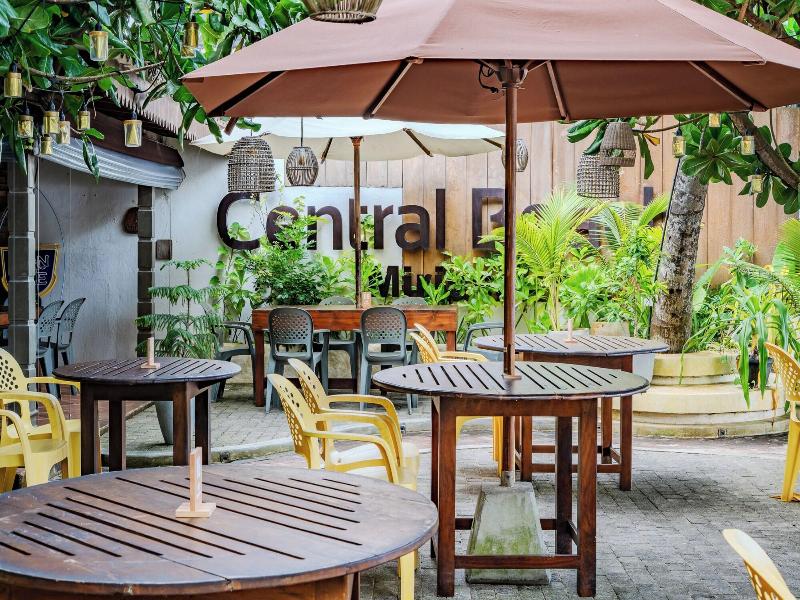 Central Beach Inn image