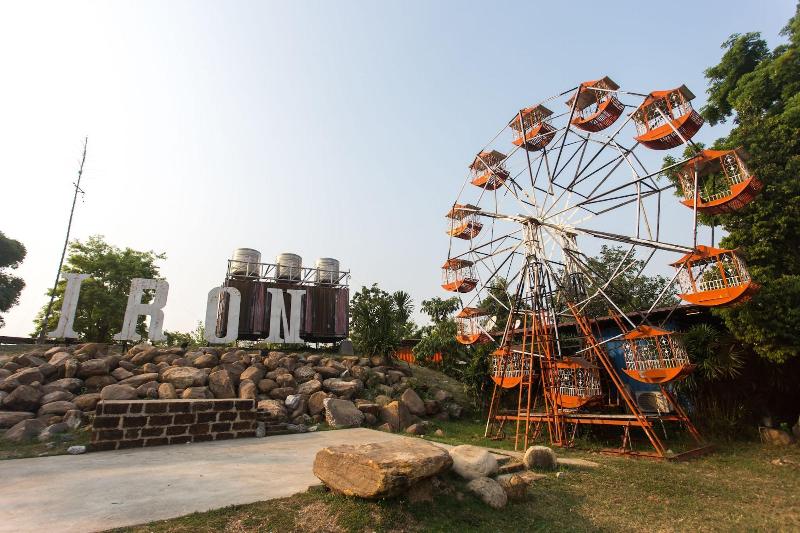 Iron Resort&Hotel image