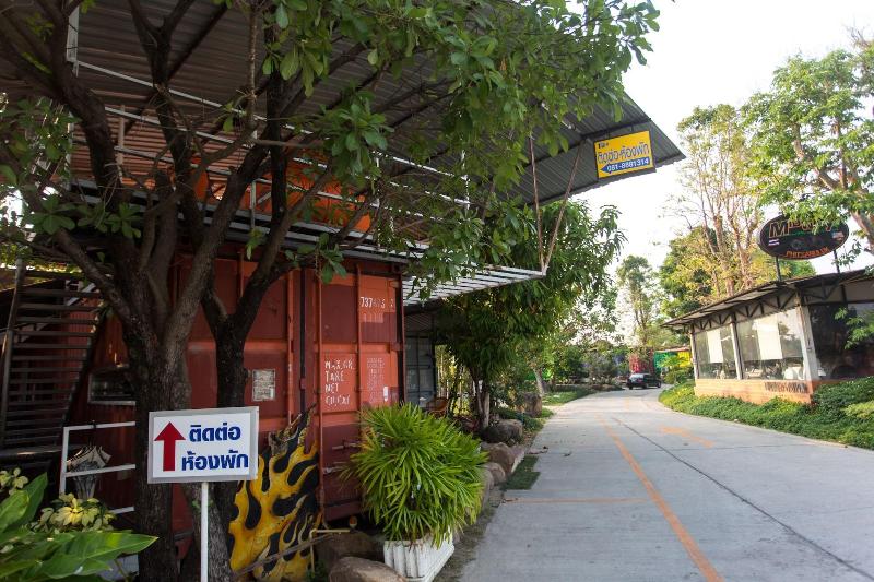 Iron Resort&Hotel image