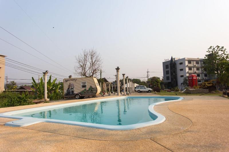 Iron Resort&Hotel image