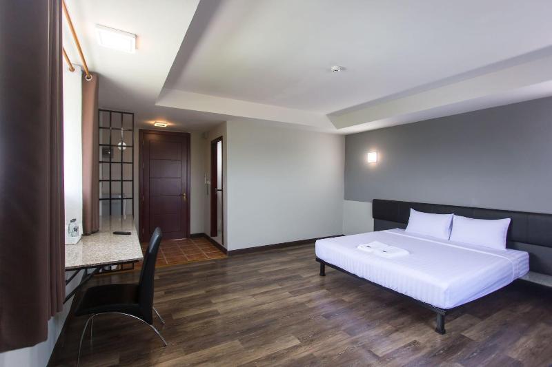 Iron Resort&Hotel image