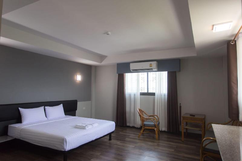 Iron Resort&Hotel image