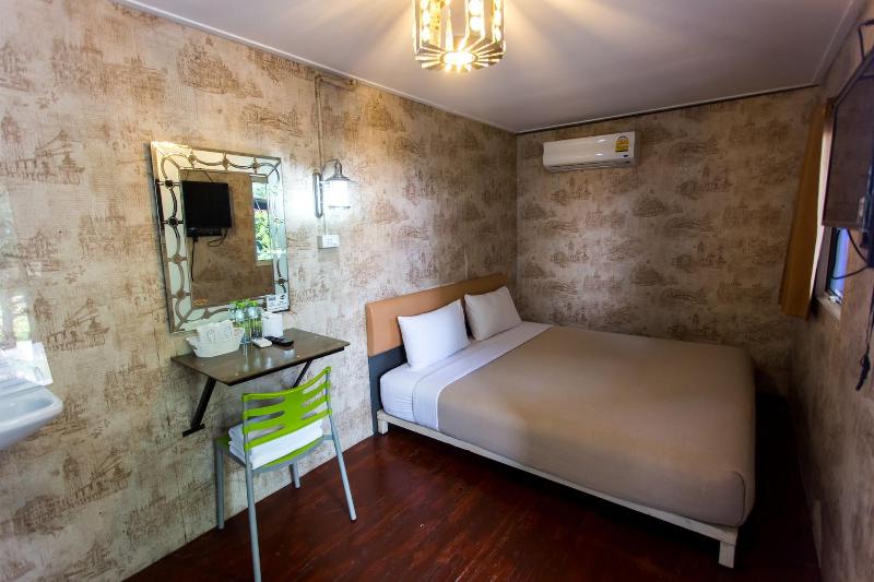 Iron Resort&Hotel image