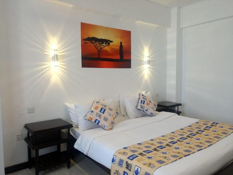 Hotel Sapphire image