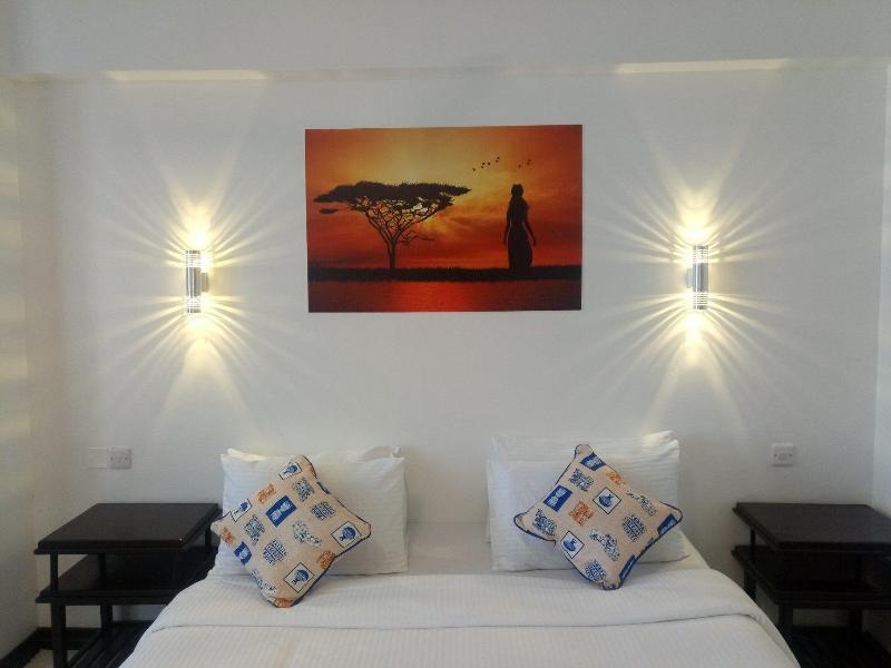 Hotel Sapphire image