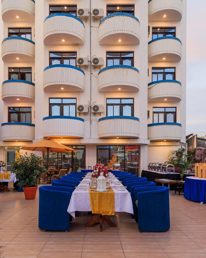 Hotel Sapphire image