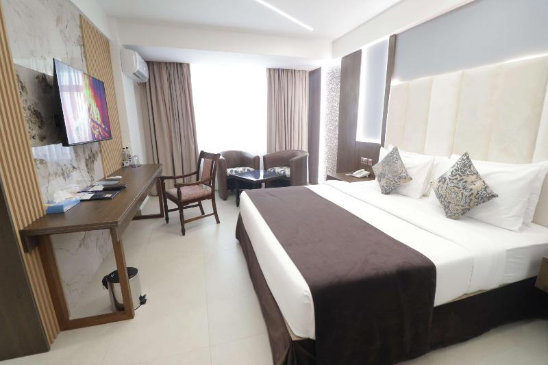 Hotel Sapphire image