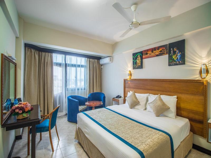 Hotel Sapphire image