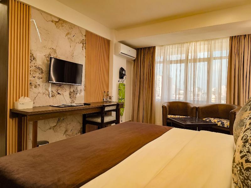 Hotel Sapphire image