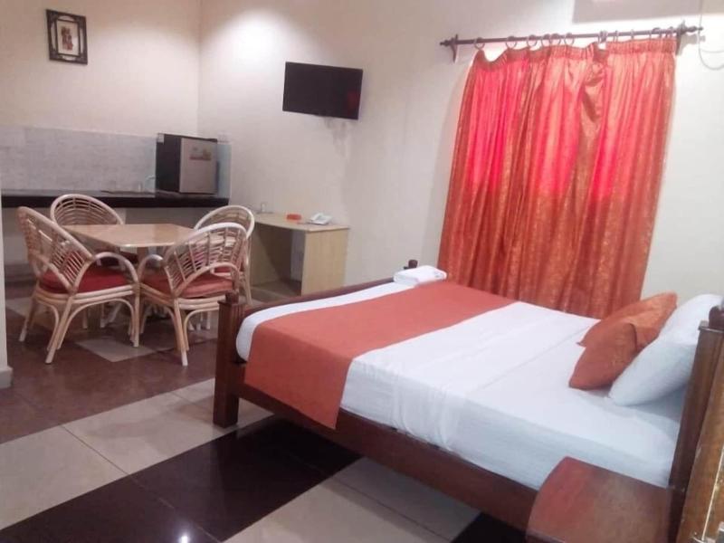 Regency Park Hotel image