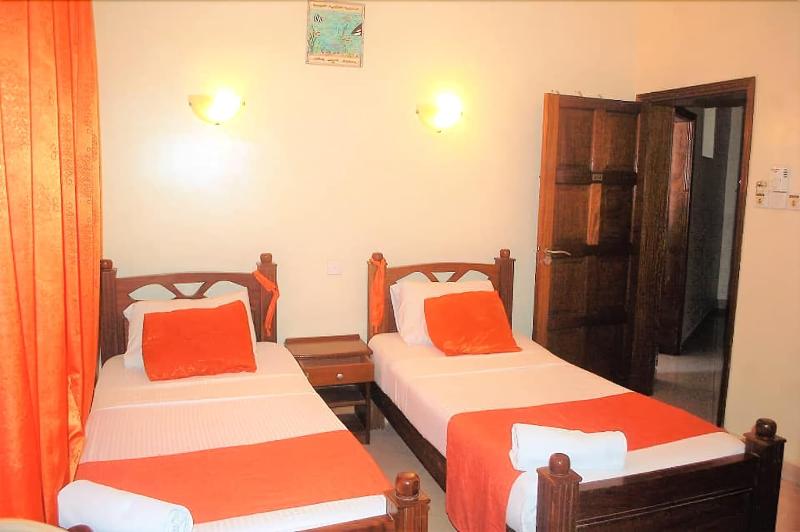 Regency Park Hotel image