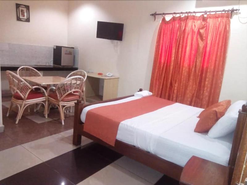 Regency Park Hotel image