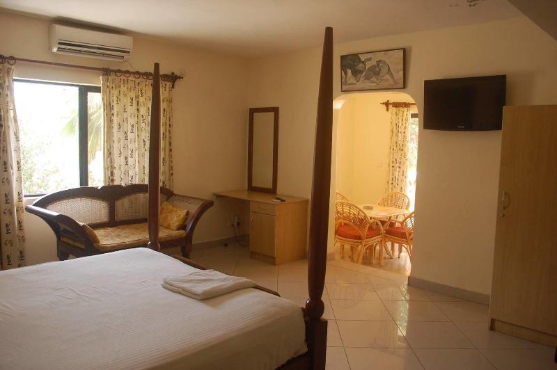 Regency Park Hotel image