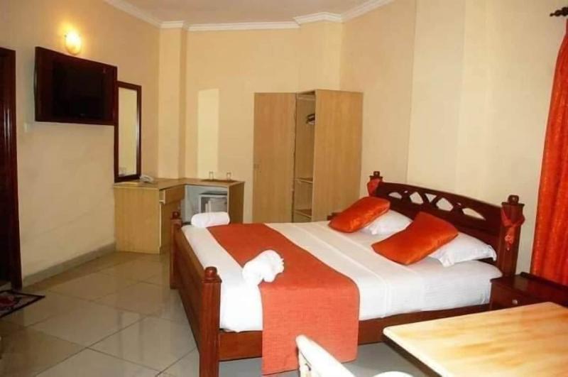 Regency Park Hotel image