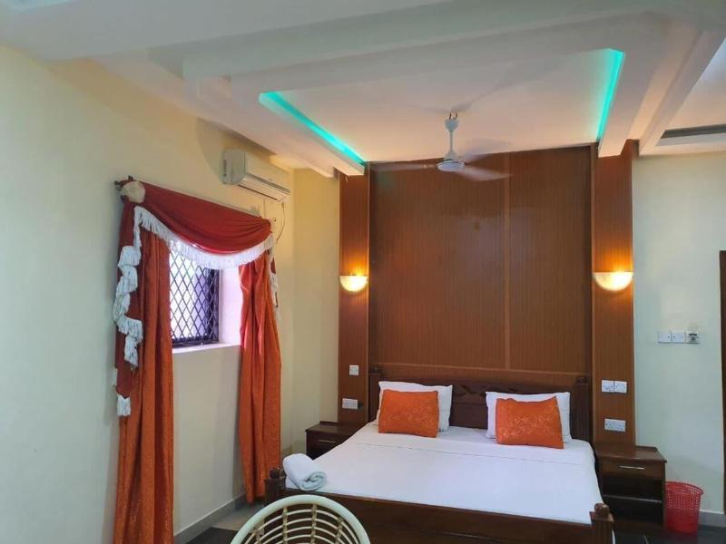 Regency Park Hotel image