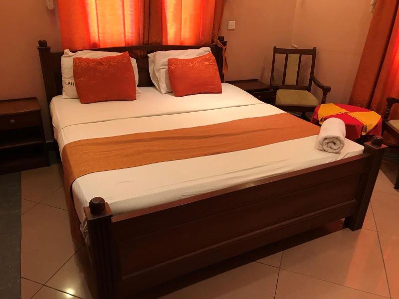 Regency Park Hotel image