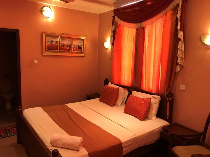 Regency Park Hotel image