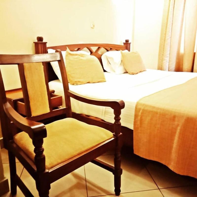 Regency Park Hotel image