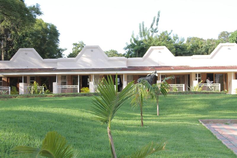 Highlands Lodges And Apartments image