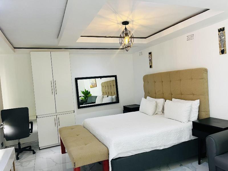 Highlands Lodges And Apartments image