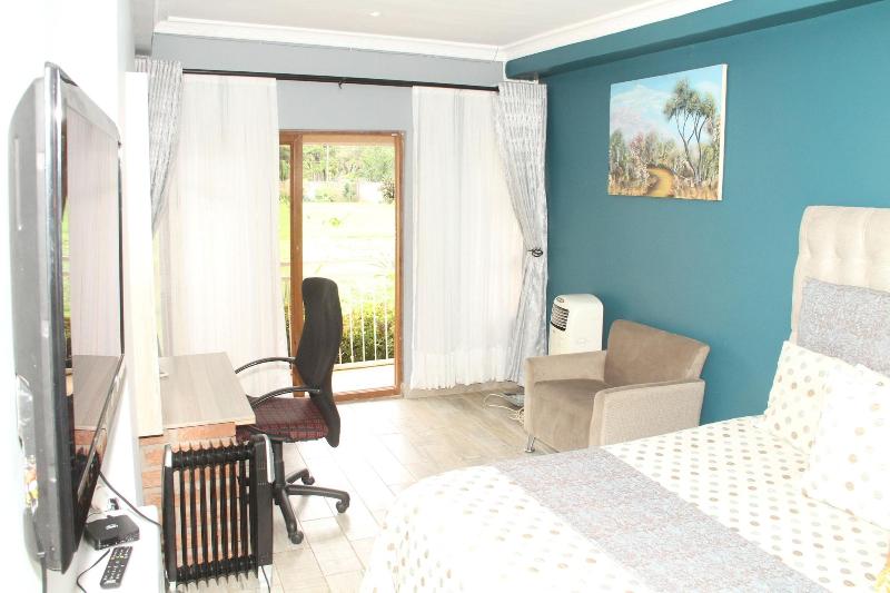 Highlands Lodges And Apartments image