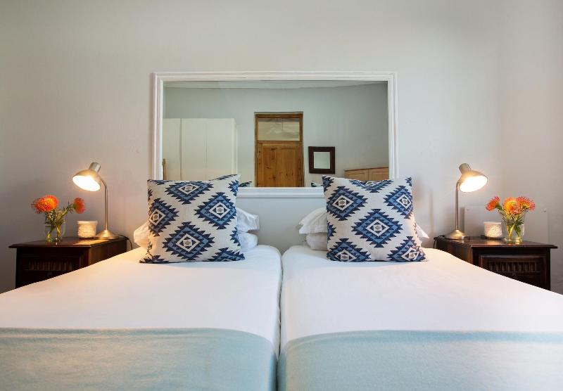 Loddeys Guesthouse image