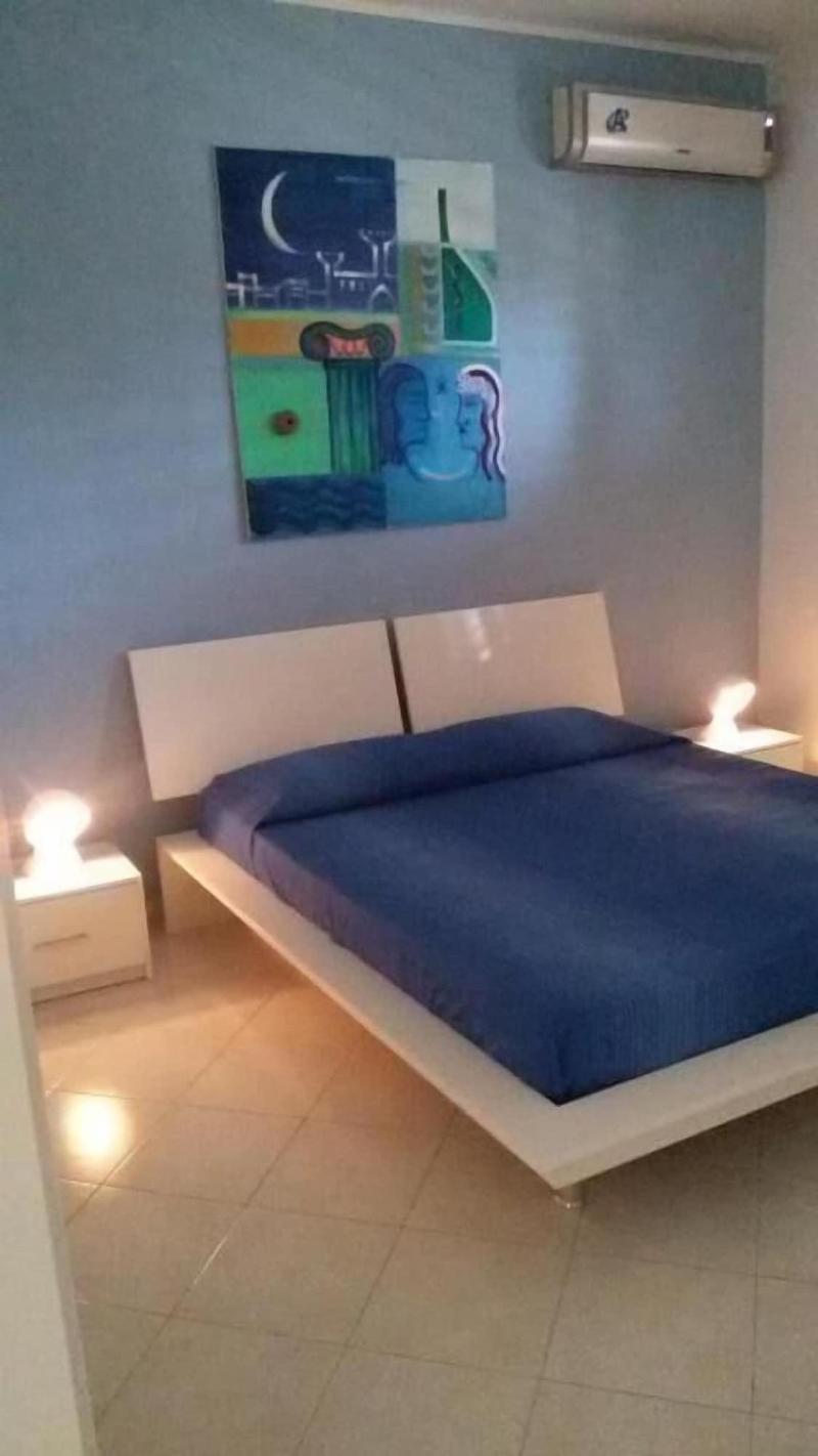 Def House image