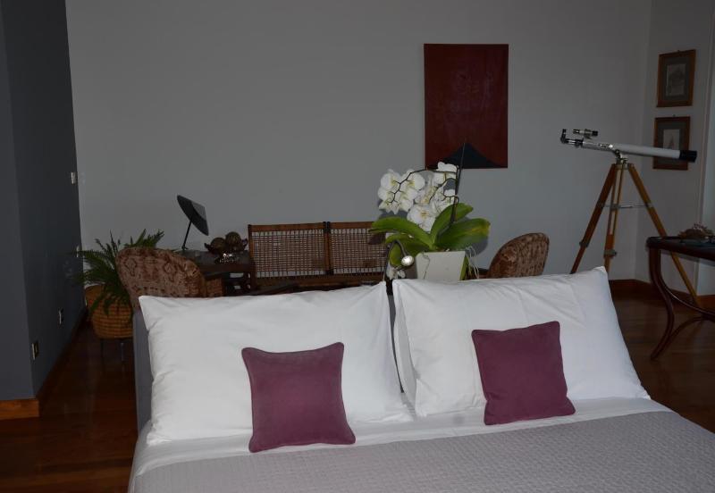 Suite 52 image