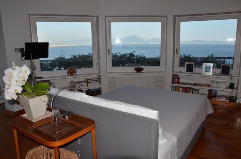 Suite 52 image