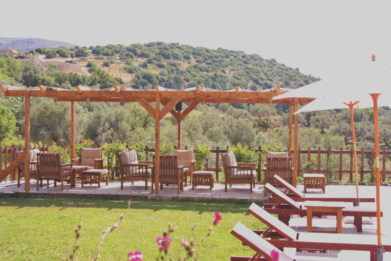 Ataviros Hotel