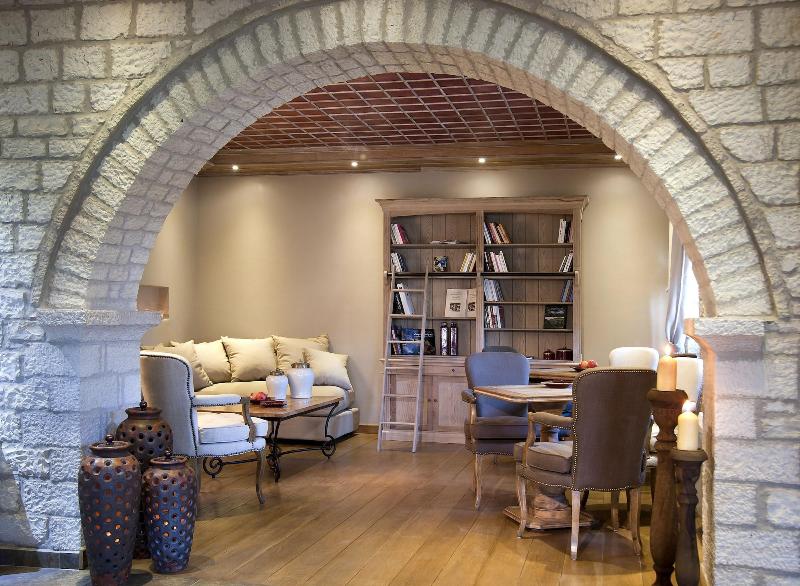 Aberratio Boutique Hotel image