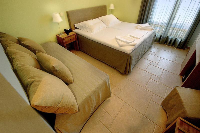 Helianthus Guesthouse image