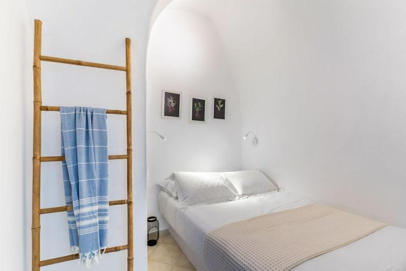 Mardanza House - Near Archaeological Museum image