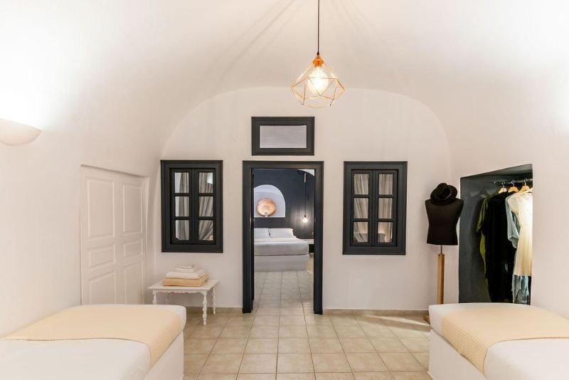 Mardanza House - Near Archaeological Museum image