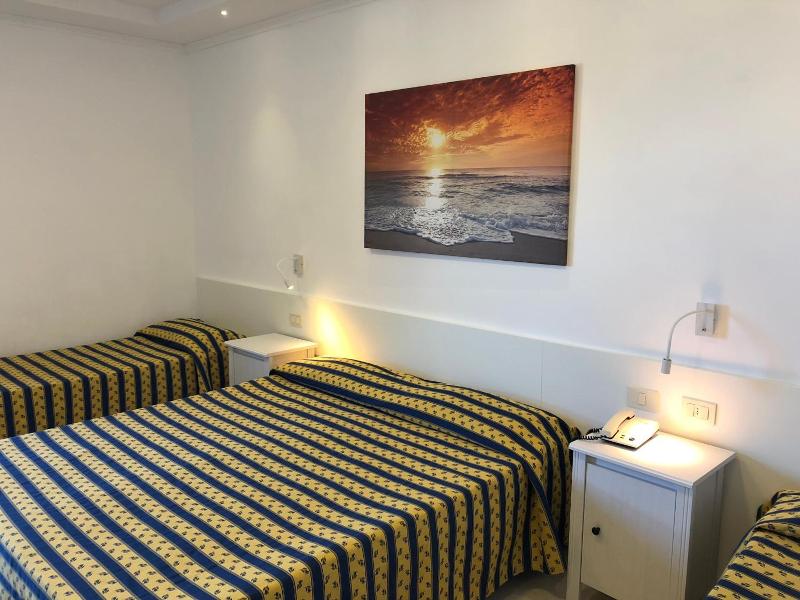 Hotel Bahamas image